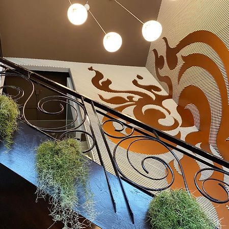 Susu Khaosan Hostel Bangkok Bagian luar foto
