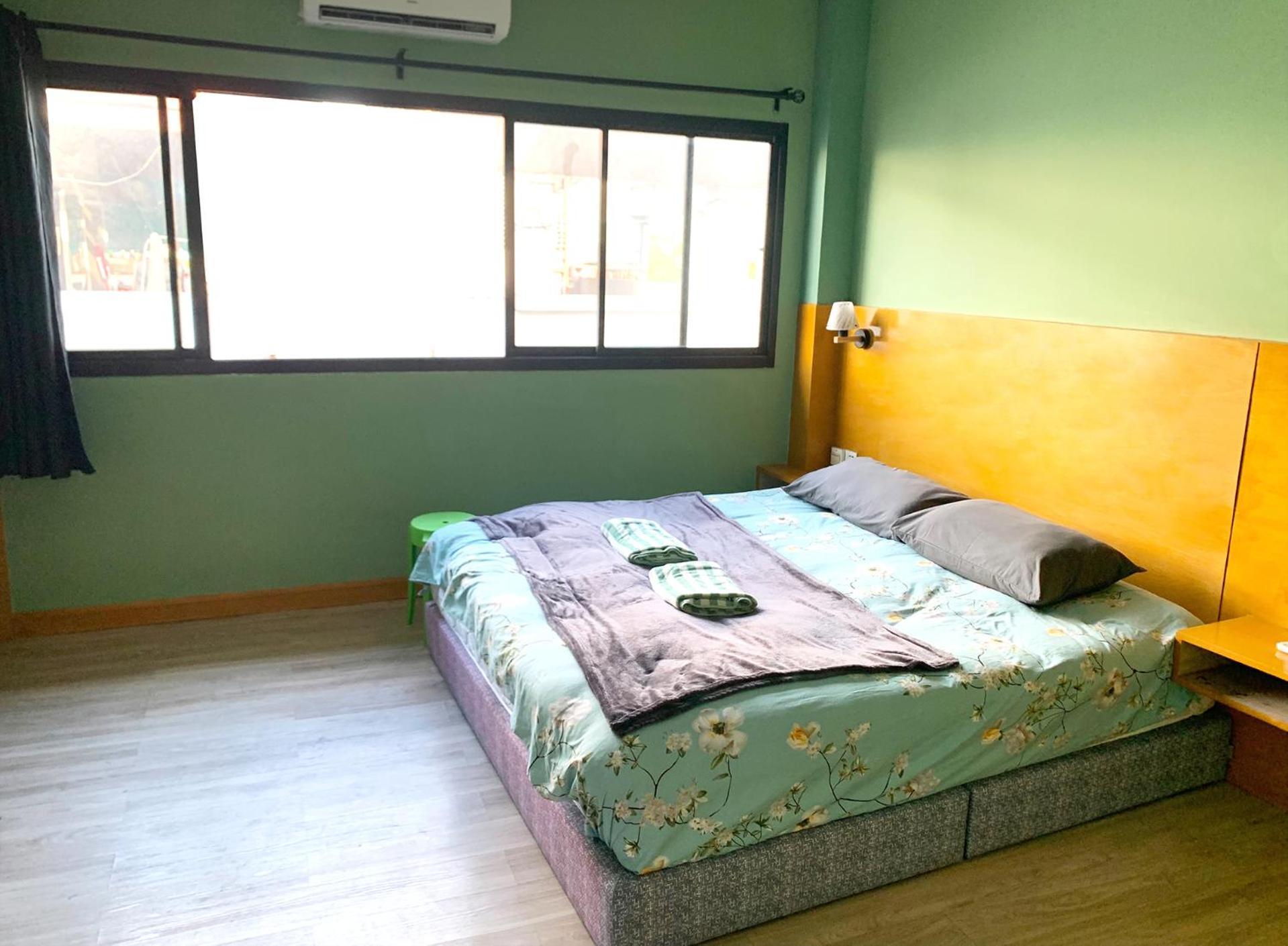 Susu Khaosan Hostel Bangkok Bagian luar foto