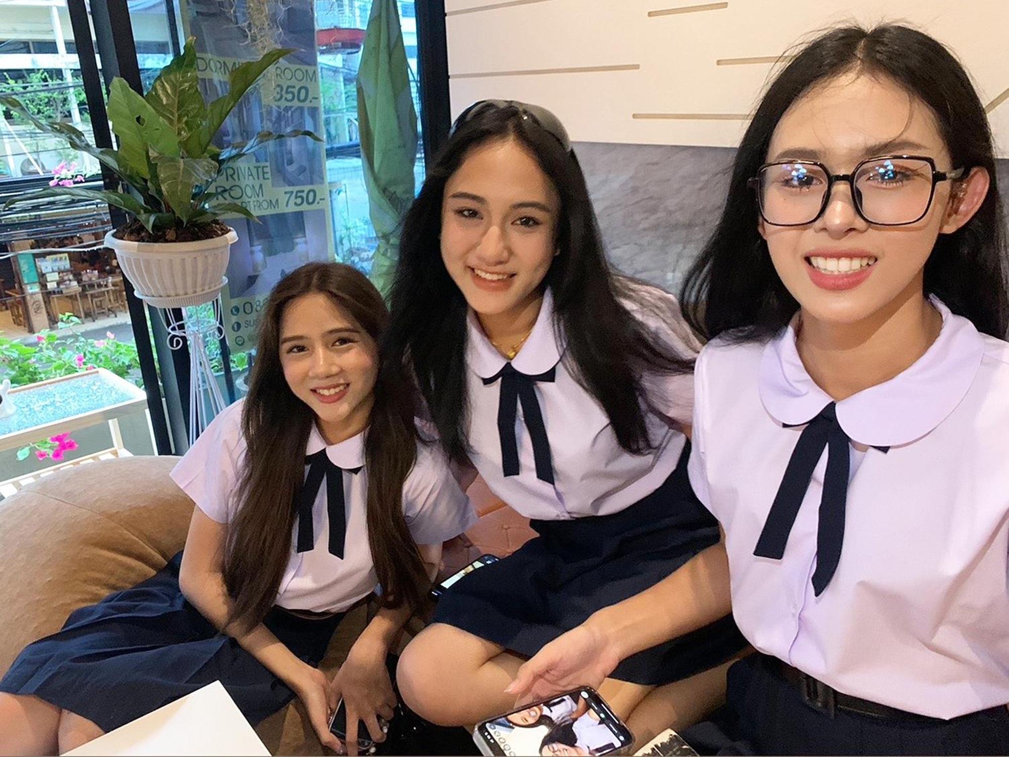 Susu Khaosan Hostel Bangkok Bagian luar foto