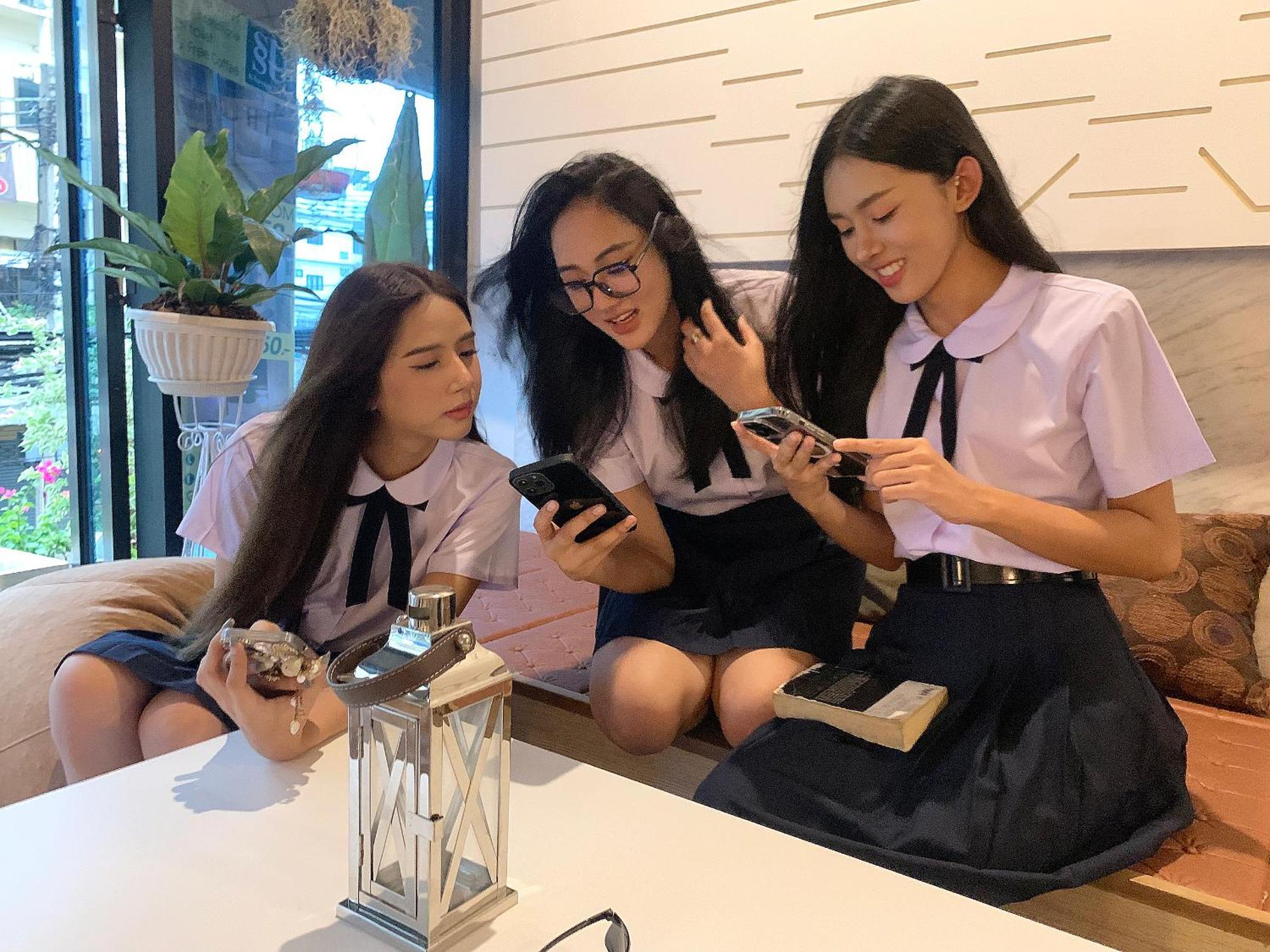 Susu Khaosan Hostel Bangkok Bagian luar foto