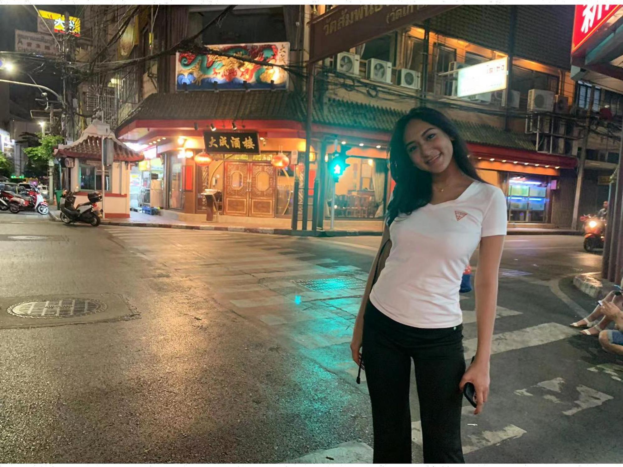 Susu Khaosan Hostel Bangkok Bagian luar foto