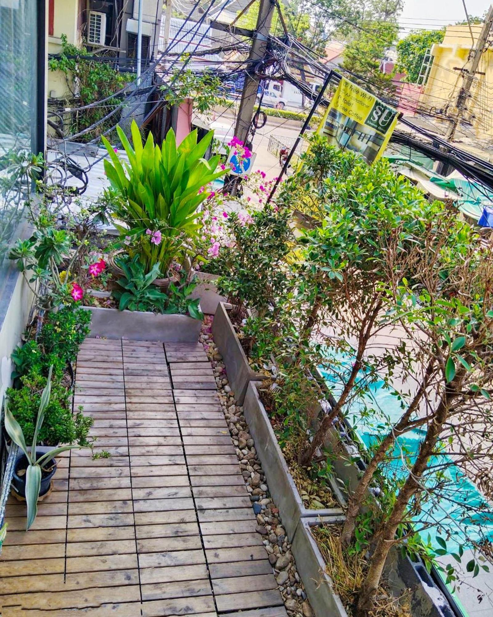 Susu Khaosan Hostel Bangkok Bagian luar foto